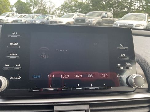 Used 2018 Honda Accord LX image 18