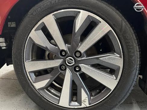 Used 2020 Nissan Versa SR image 22