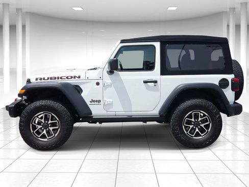 Used 2024 Jeep Wrangler Rubicon w/ Capability Package AWD/4WD image 6
