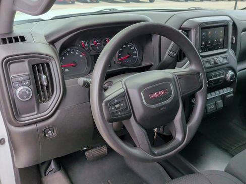 Used 2022 GMC Sierra 2500 Pro w/ Convenience Package RWD image 14