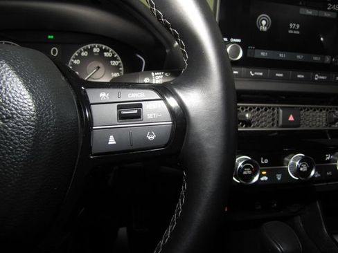 Certified 2025 Honda Civic Sport image 6