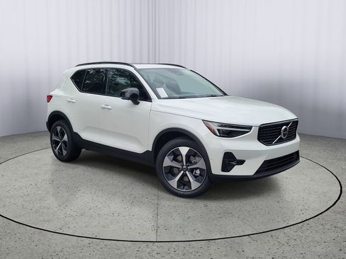 New 2026 Volvo XC40 B5 Plus w/ Protection Package Premier AWD/4WD image 1