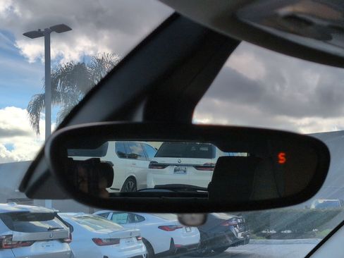 Used 2015 BMW i3 w/ Range Extender image 27