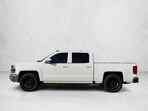 Used 2017 Chevrolet Silverado 1500 LT w/ Texas Edition RWD image 8