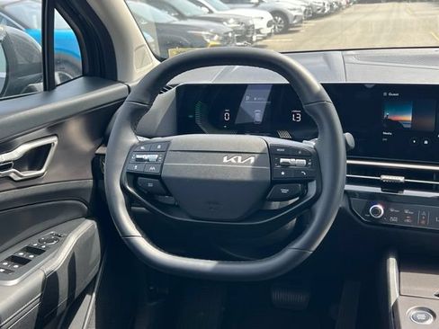 Certified 2026 Kia Sportage EX w/ EX Panoramic Sunroof Package AWD/4WD image 14