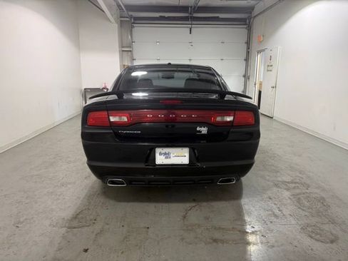Used 2012 Dodge Charger SXT w/ Blacktop Pkg image 5