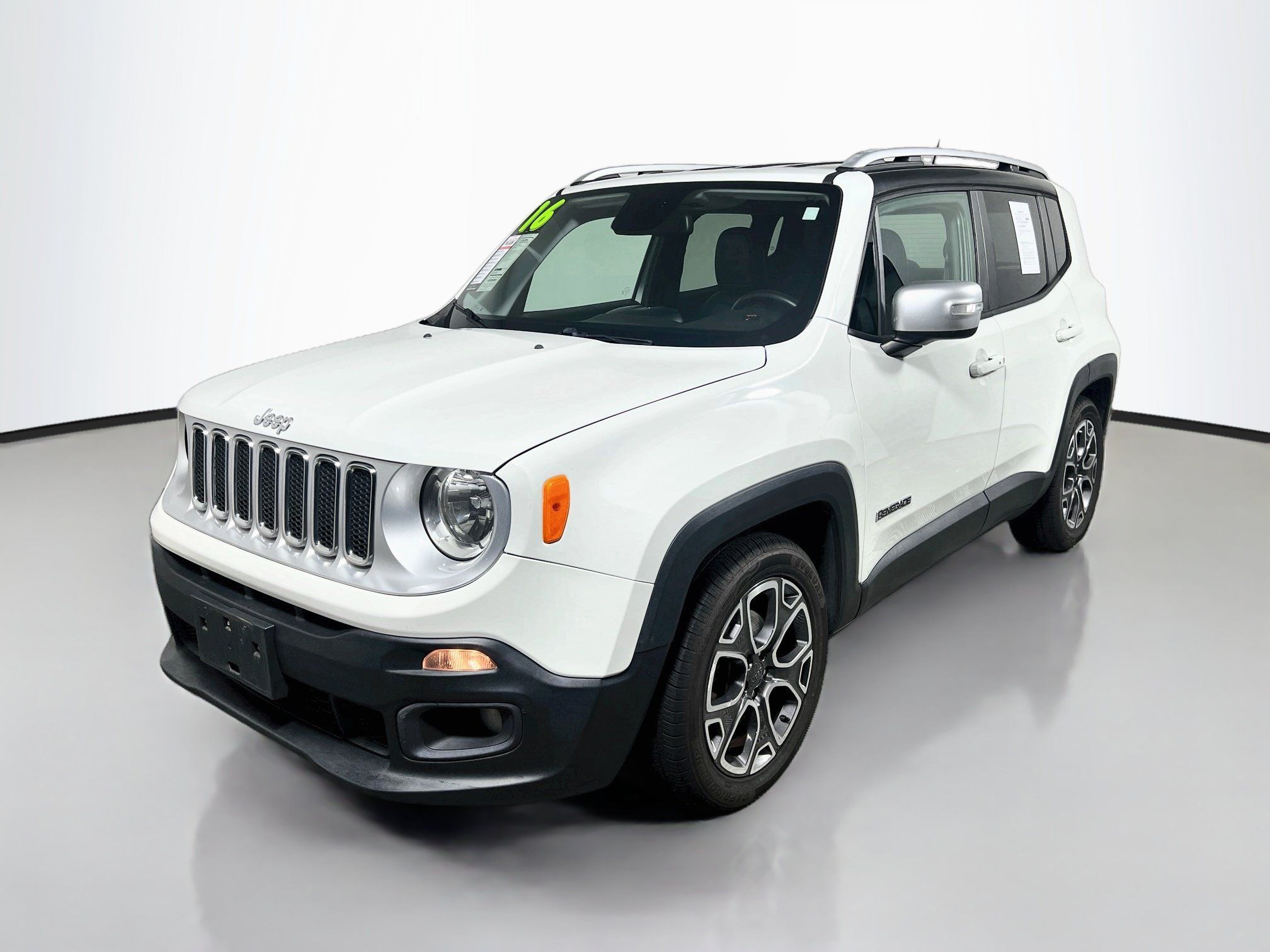 Used 2016 Jeep Renegade Limited FWD image 10