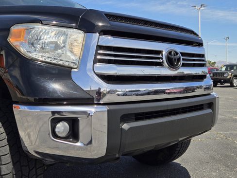 Used 2016 Toyota Tundra SR5 w/ SR5 Upgrade Package AWD/4WD image 5