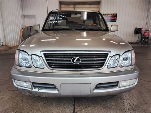 Used 2001 Lexus LX 470 4WD image 7