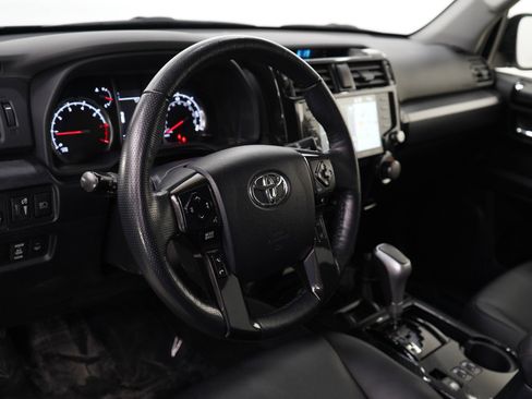 Used 2024 Toyota 4Runner TRD Off-Road Premium image 20