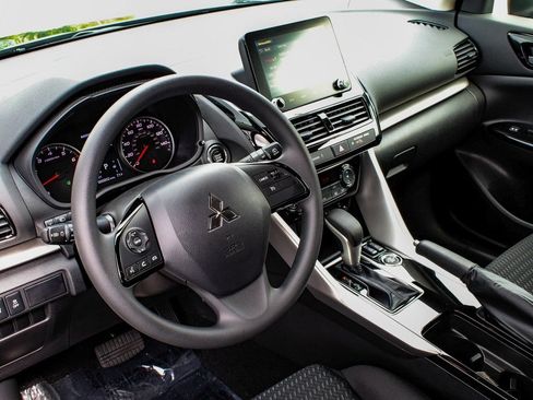 New 2026 Mitsubishi Eclipse Cross LE AWD/4WD image 16