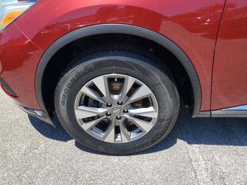 Used 2016 Nissan Murano SV image 4