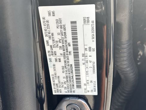 Certified 2020 Ford Escape Titanium image 36