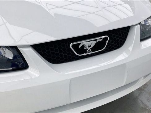 Used 2004 Ford Mustang GT RWD image 29