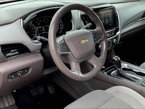 Used 2019 Chevrolet Traverse LT FWD image 8