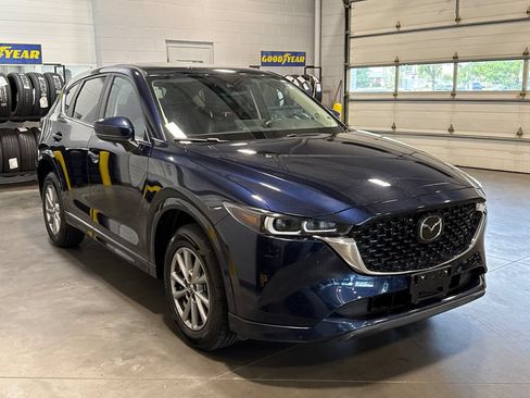 Certified 2025 MAZDA CX-5 AWD 2.5 S w/ Preferred Package image 3