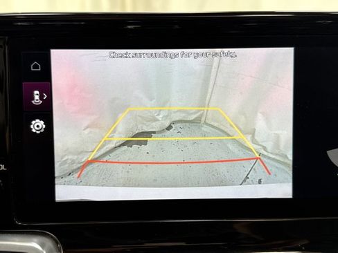 Certified 2022 Kia Sorento SX image 23