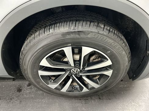 Certified 2024 Volkswagen Tiguan S AWD/4WD image 8