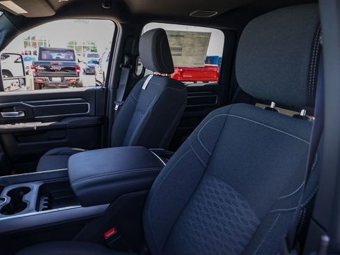 New 2026 RAM 3500 Big Horn AWD/4WD image 15