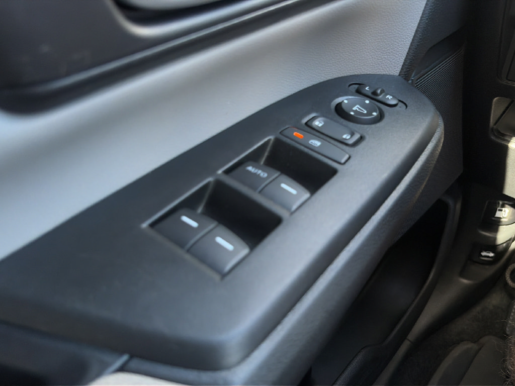Used 2021 Honda CR-V LX image 21