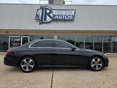 Used 2019 Mercedes-Benz E 300 image 9