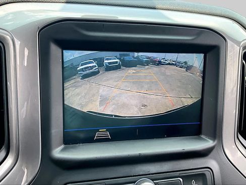 Used 2020 Chevrolet Silverado 1500 Custom w/ Infotainment Package RWD image 27