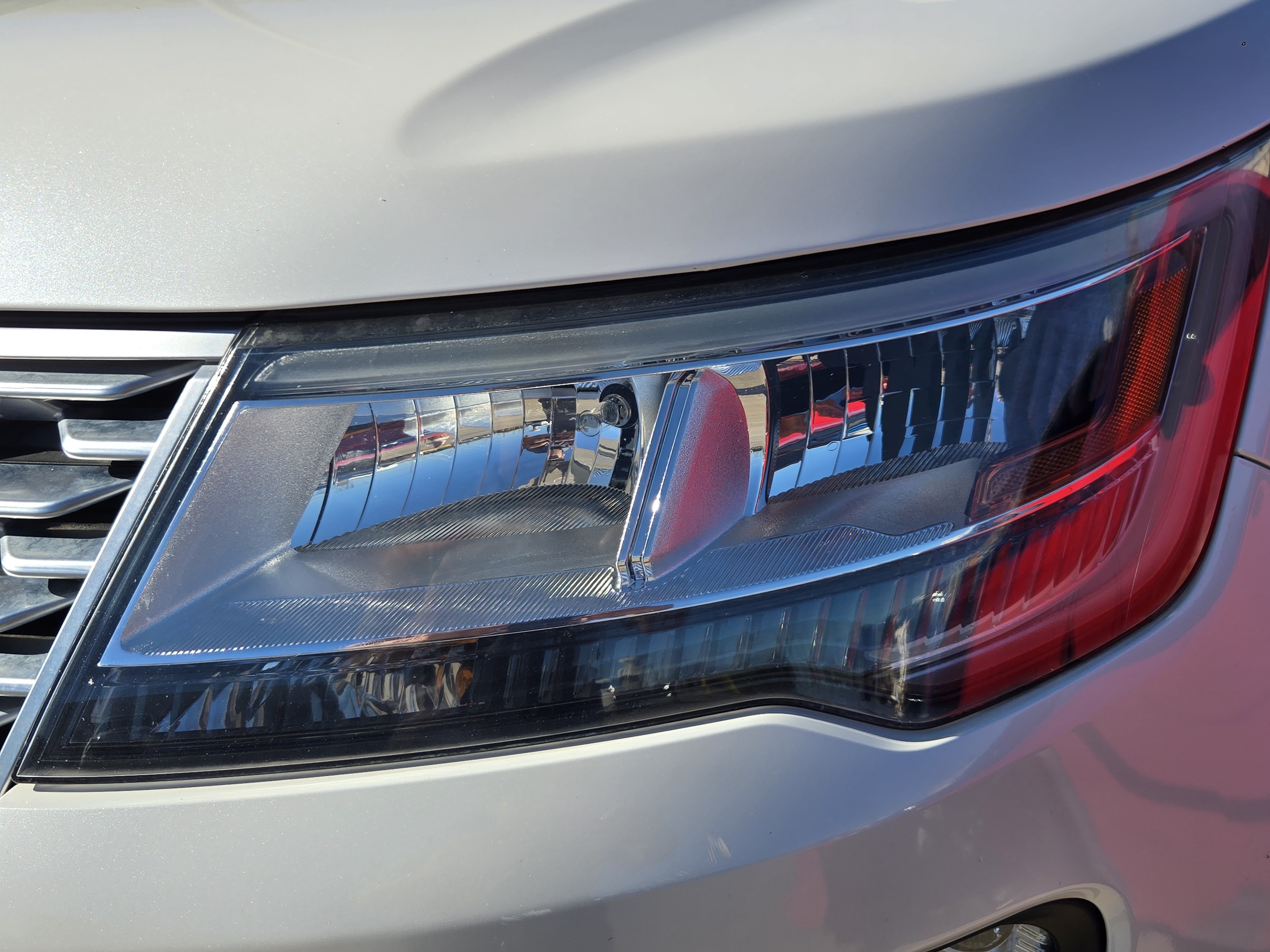 Used 2019 Ford Explorer Platinum AWD/4WD image 7