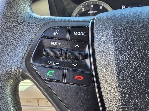 Used 2017 Hyundai Sonata SE image 17