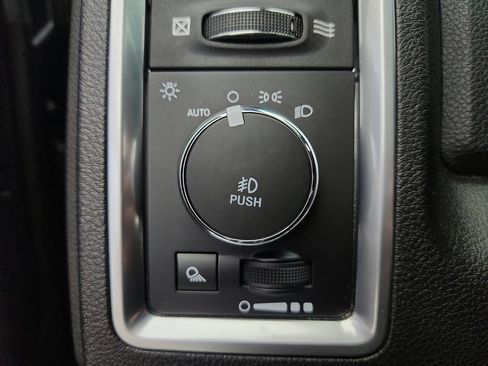 Used 2017 RAM 1500 Limited AWD/4WD image 22