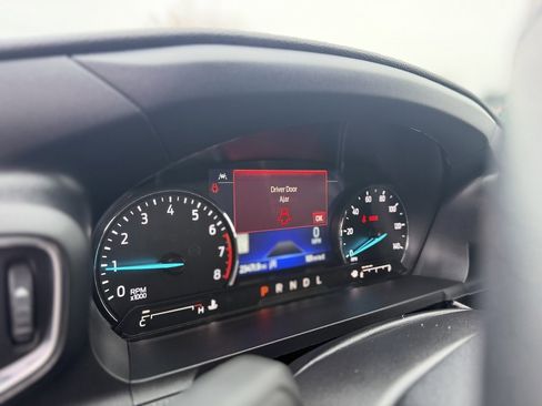 Certified 2024 Ford Explorer ST-Line w/ Class IV Trailer Tow Package image 16