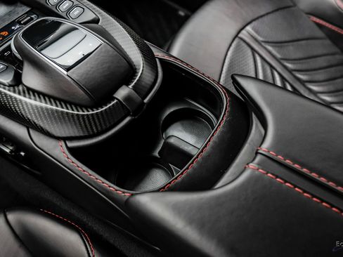 Used 2023 Aston Martin V12 Vantage RWD image 63