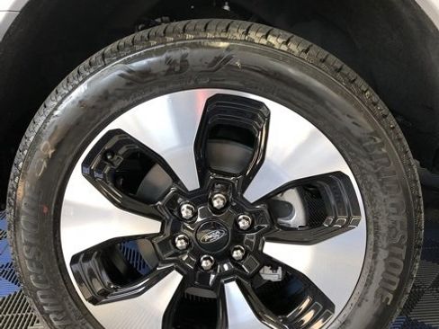 New 2025 Ford F150 Lightning Platinum AWD/4WD image 10