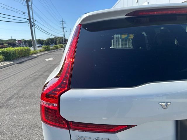 Used 2024 Volvo XC60 B5 Plus w/ Climate Package AWD/4WD image 10