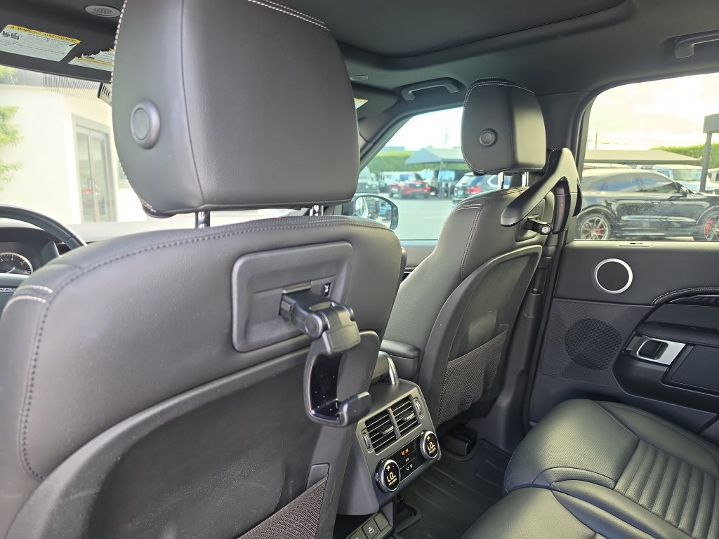 Used 2023 Land Rover Discovery S R-Dynamic AWD/4WD image 13