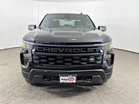 Used 2022 Chevrolet Silverado 1500 Custom AWD/4WD image 2