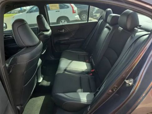 Used 2016 Honda Accord Sport image 4