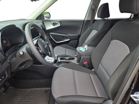 Certified 2024 Kia Soul S FWD image 18