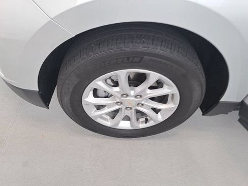 Used 2020 Chevrolet Equinox LT FWD image 28