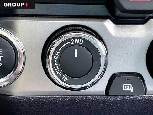 Certified 2018 Toyota Tacoma Limited AWD/4WD image 34