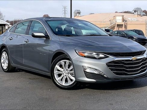 Used 2024 Chevrolet Malibu LT image 37