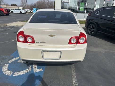 Used 2011 Chevrolet Malibu LTZ image 9
