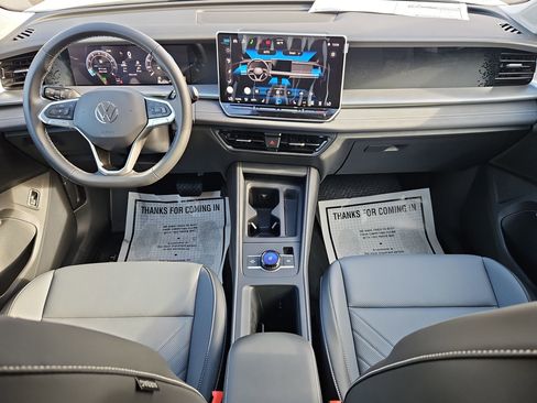 New 2026 Volkswagen Tiguan SE image 22