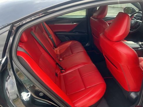 Used 2025 Toyota Camry XSE FWD image 23