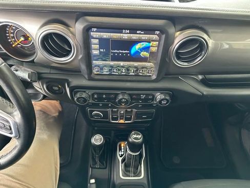 Used 2018 Jeep Wrangler Unlimited Sahara w/ Dual Top Group image 10