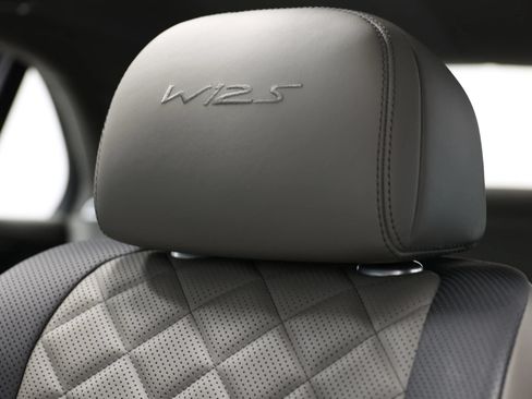 Used 2018 Bentley Flying Spur S W12 AWD/4WD image 19