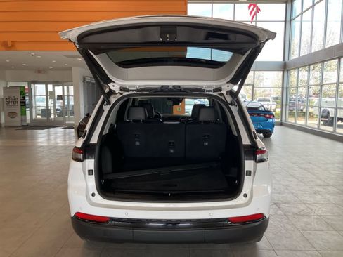 Used 2023 Jeep Grand Cherokee Limited w/ Luxury Tech Group II image 27