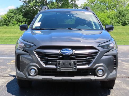 Used 2024 Subaru Outback Premium AWD/4WD image 4