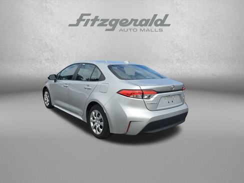 Used 2025 Toyota Corolla LE FWD image 6