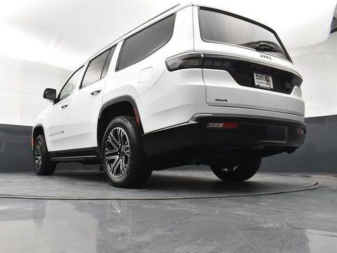 New 2026 Jeep Grand Wagoneer 4WD w/ 8-Passenger Seating Package image 22