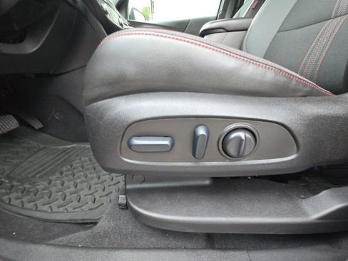 Certified 2022 Chevrolet Equinox RS w/ LPO, Floor Liner Package FWD image 22